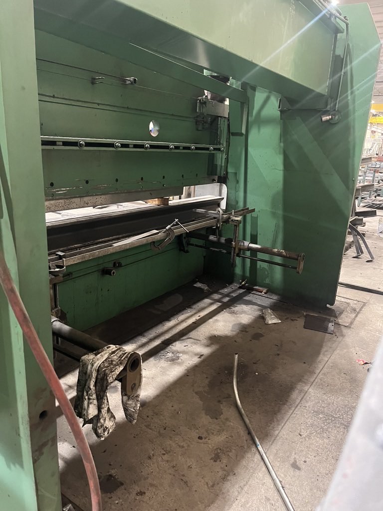 300 Ton X 12'  Pacific Model K300-12  Hydraulic Press Brake